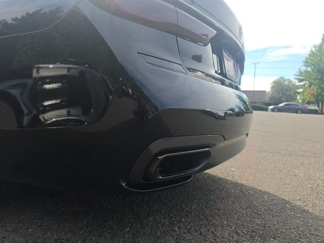 2016 BMW 7 Series 750i xDrive - 23073068 - 26