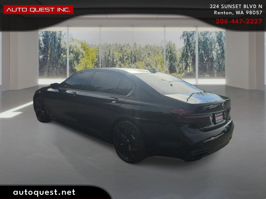 BMW 7 Series photo 7