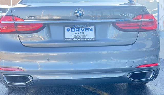 2016 BMW 7 Series 750i xDrive - 22383490 - 53