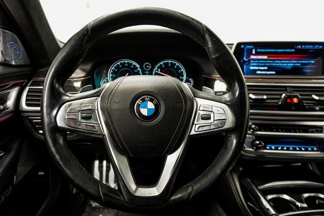 2016 BMW 7 Series 750i xDrive - 22953136 - 16