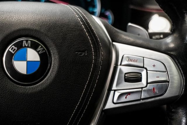 2016 BMW 7 Series 750i xDrive - 22953136 - 17