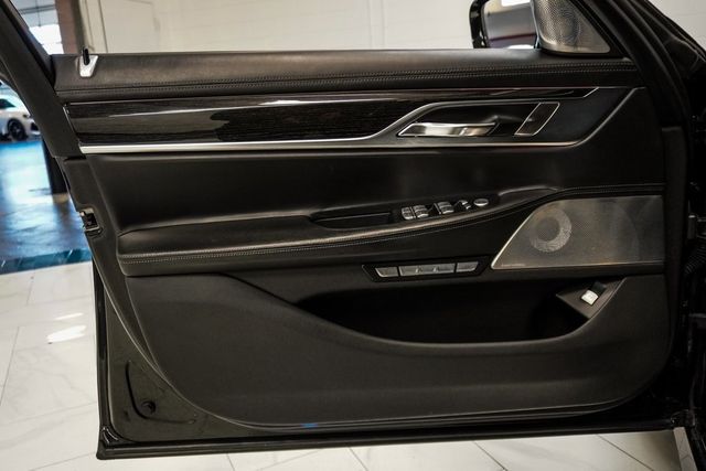 2016 BMW 7 Series 750i xDrive - 22953136 - 23