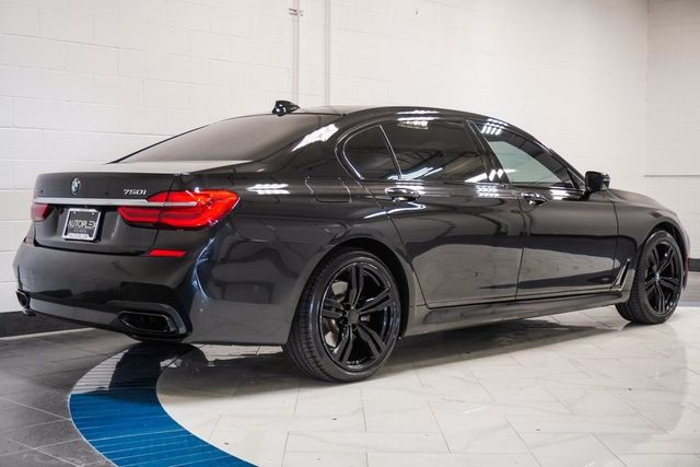 2016 BMW 7 Series 750i xDrive - 22953136 - 37