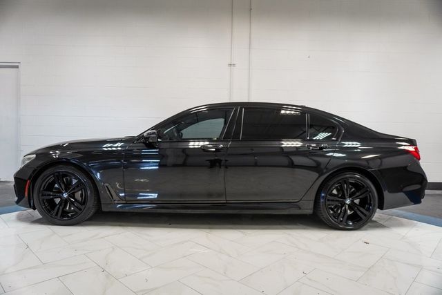 2016 BMW 7 Series 750i xDrive - 22953136 - 39