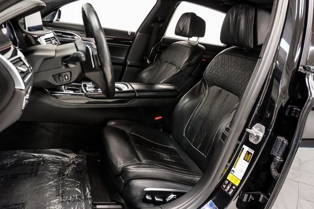 2016 BMW 7 Series 750i xDrive - 22953136 - 5