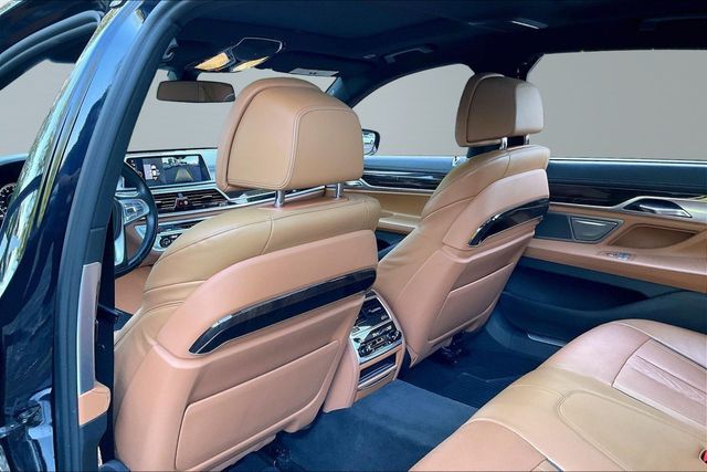 2016 BMW 7 Series 750i xDrive - 23017618 - 18