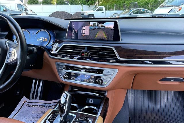 2016 BMW 7 Series 750i xDrive - 23017618 - 33