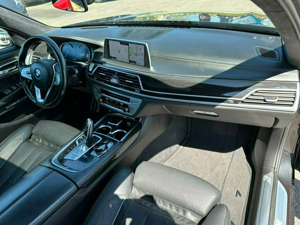 2016 BMW 7 Series 750i xDrive - 22392999 - 10