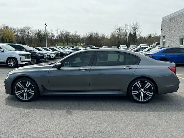 2016 BMW 7 Series 750i xDrive - 23011938 - 16