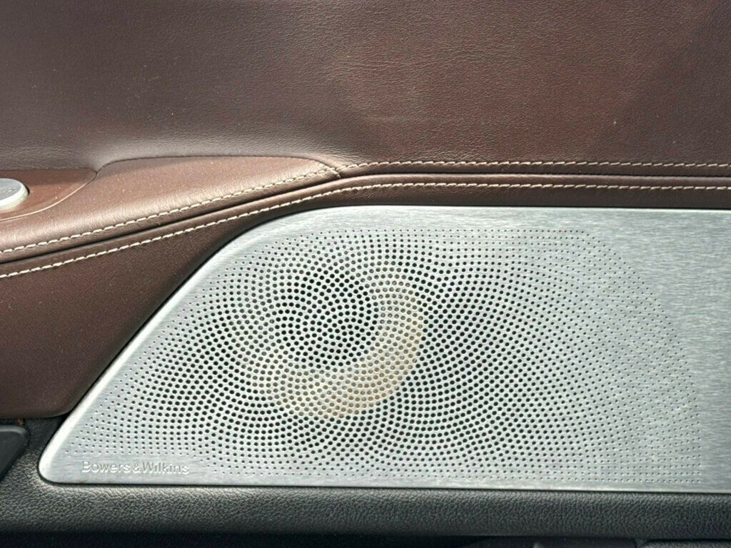 2016 BMW 7 Series 750i xDrive - 23011938 - 32