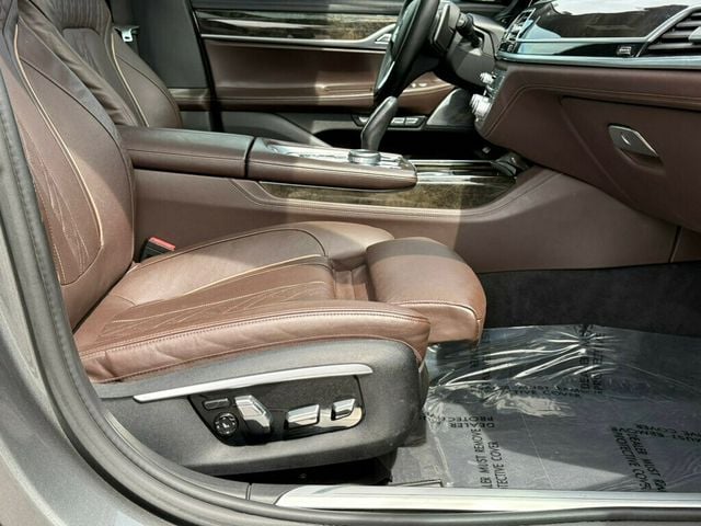 2016 BMW 7 Series 750i xDrive - 23011938 - 35