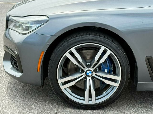 2016 BMW 7 Series 750i xDrive - 23011938 - 43