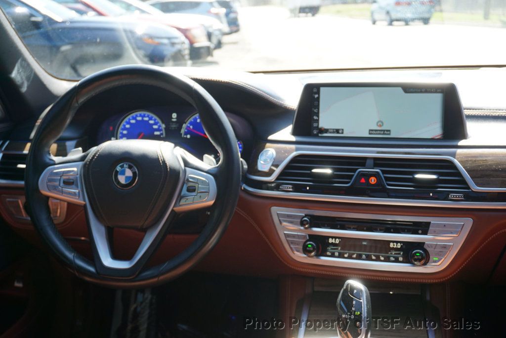 2016 BMW 7 Series 750i xDrive - 22820856 - 14