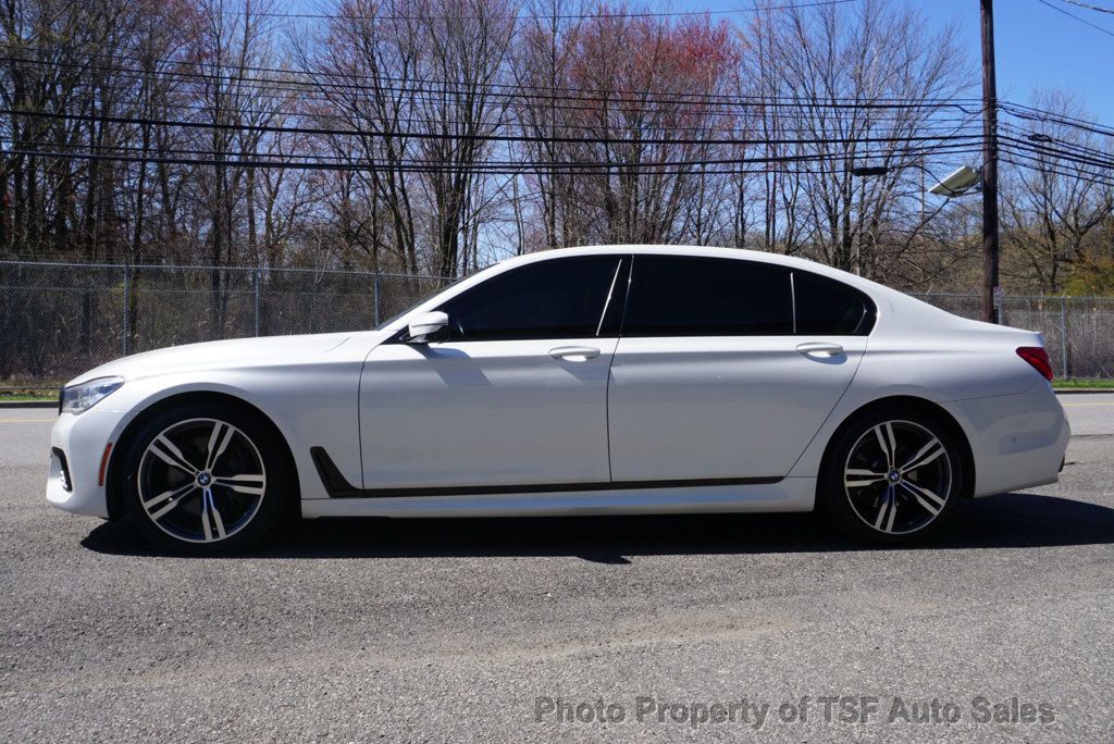 2016 BMW 7 Series 750i xDrive - 22820856 - 3