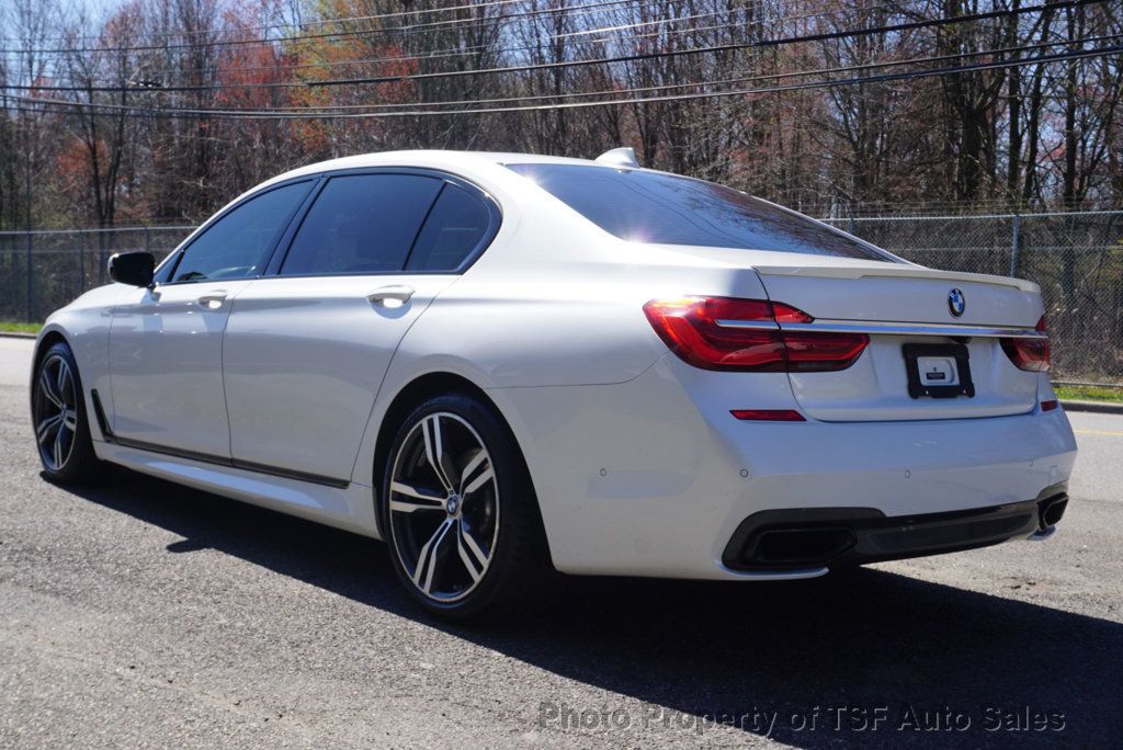 2016 BMW 7 Series 750i xDrive - 22820856 - 4