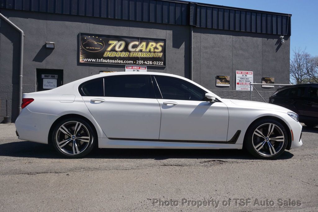 2016 BMW 7 Series 750i xDrive - 22820856 - 7
