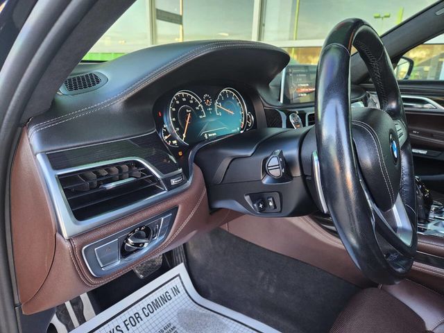 2016 BMW 7 Series 750i xDrive AWD 4dr Sedan - 22779586 - 10