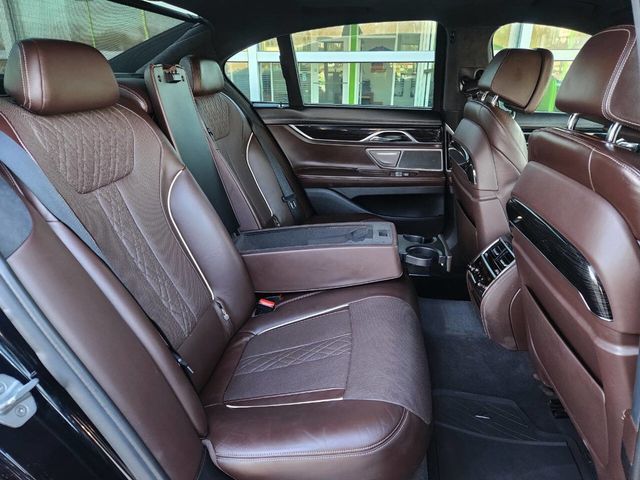 2016 BMW 7 Series 750i xDrive AWD 4dr Sedan - 22779586 - 21