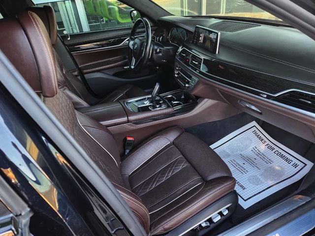 2016 BMW 7 Series 750i xDrive AWD 4dr Sedan - 22779586 - 25