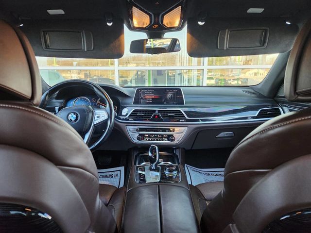 2016 BMW 7 Series 750i xDrive AWD 4dr Sedan - 22779586 - 33