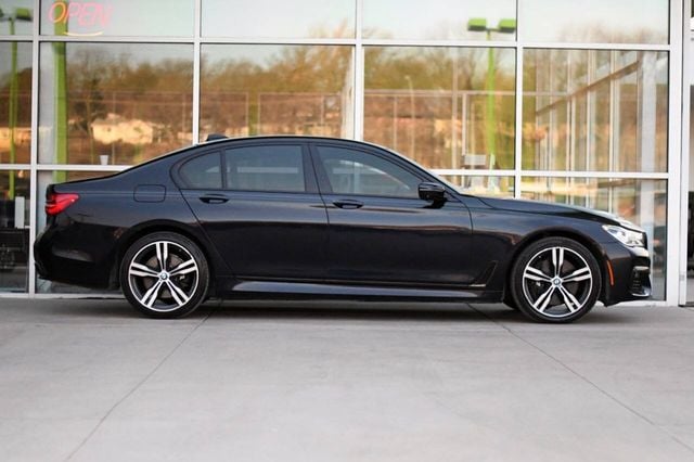 2016 BMW 7 Series 750i xDrive AWD 4dr Sedan - 22779586 - 8