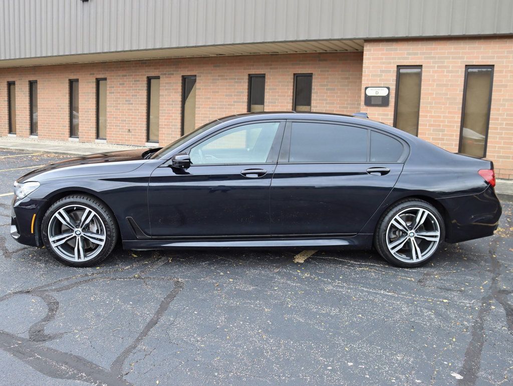 2016 BMW 7 Series 750i xDrive M-Sport - 22930394 - 6