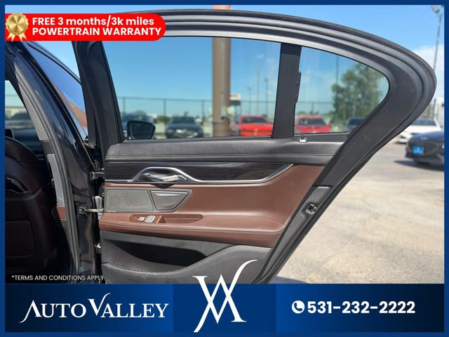 2016 BMW 7 Series 750i xDrive Sedan 4D - 23042888 - 15