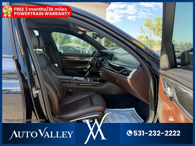 2016 BMW 7 Series 750i xDrive Sedan 4D - 23042888 - 19