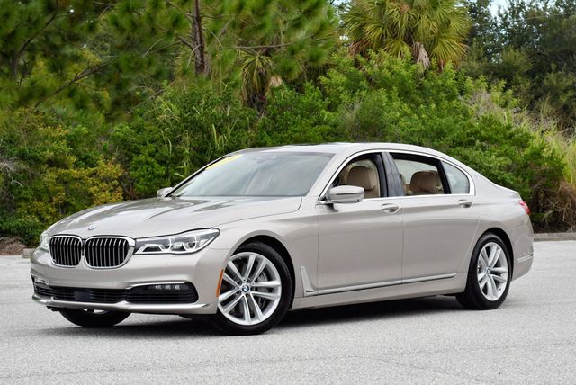 2016 BMW 7 Series 750i xDrive Sedan W/Luxury Rear Seating Package - 23085436 - 20