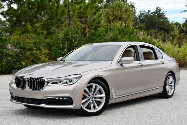 2016 BMW 7 Series 750i xDrive Sedan W/Luxury Rear Seating Package - 23085436 - 21