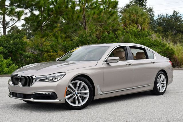 2016 BMW 7 Series 750i xDrive Sedan W/Luxury Rear Seating Package - 23085436 - 22