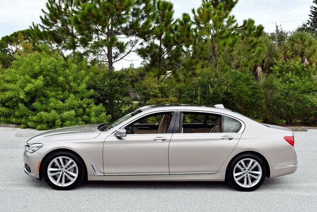 2016 BMW 7 Series 750i xDrive Sedan W/Luxury Rear Seating Package - 23085436 - 27