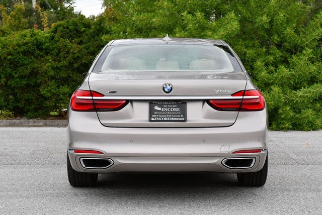 2016 BMW 7 Series 750i xDrive Sedan W/Luxury Rear Seating Package - 23085436 - 31