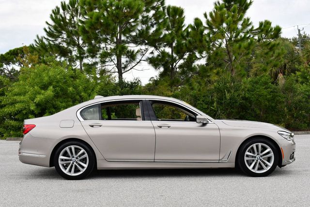 2016 BMW 7 Series 750i xDrive Sedan W/Luxury Rear Seating Package - 23085436 - 33