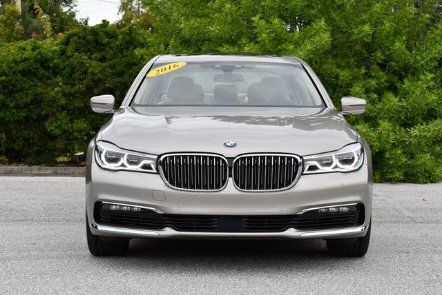 2016 BMW 7 Series 750i xDrive Sedan W/Luxury Rear Seating Package - 23085436 - 36