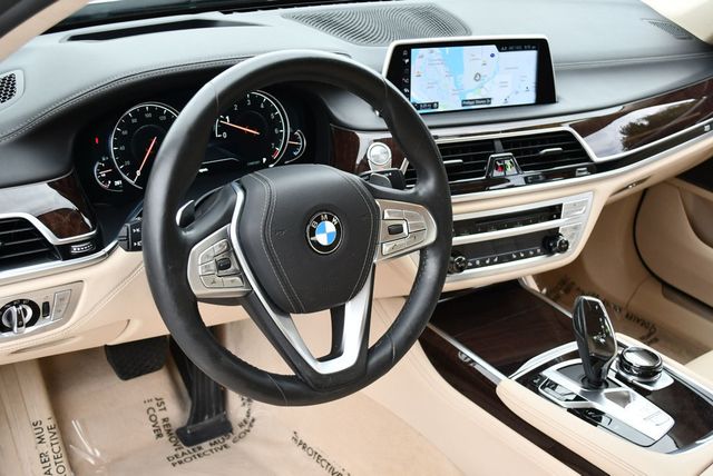 2016 BMW 7 Series 750i xDrive Sedan W/Luxury Rear Seating Package - 23085436 - 40