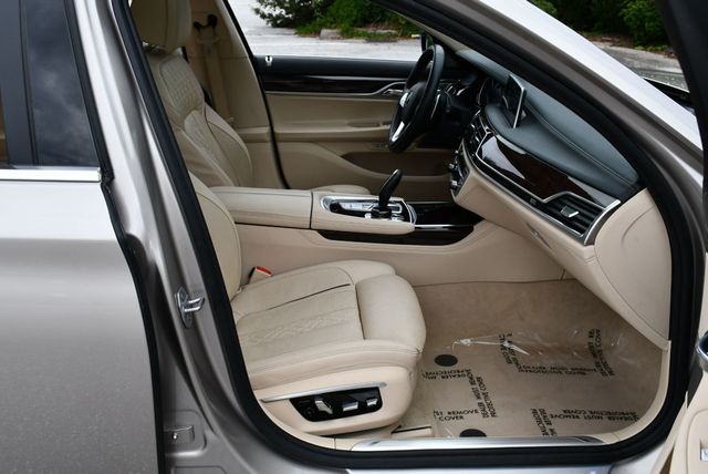 2016 BMW 7 Series 750i xDrive Sedan W/Luxury Rear Seating Package - 23085436 - 48