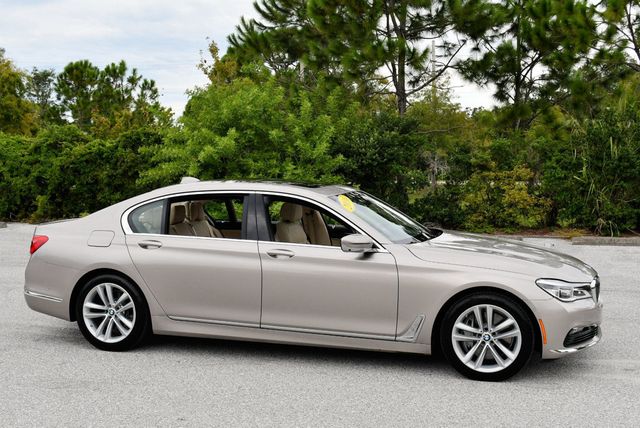 2016 BMW 7 Series 750i xDrive Sedan W/Luxury Rear Seating Package - 23085436 - 7