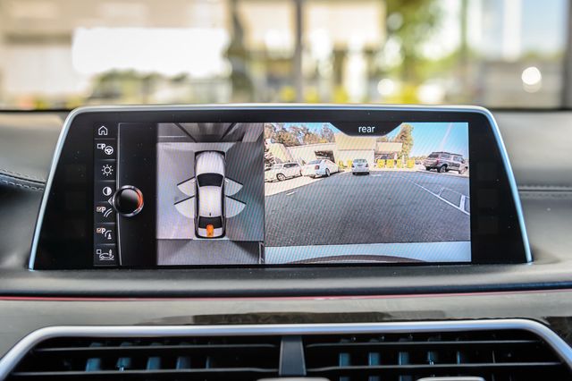 2016 BMW 7 Series M SPORT - NAV - BACKUP CAM - PANO ROOF - GORGEOUS - 22994321 - 18
