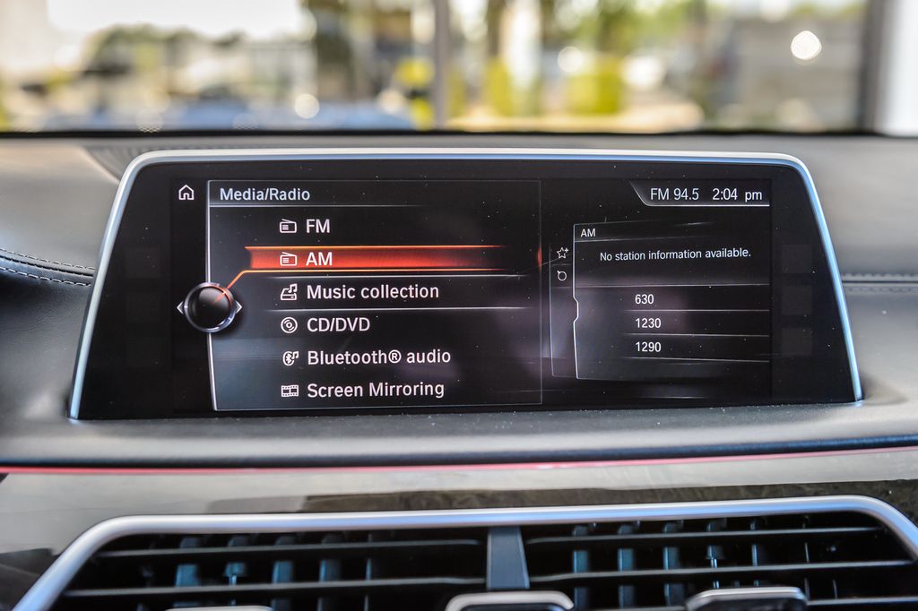 2016 BMW 7 Series M SPORT - NAV - BACKUP CAM - PANO ROOF - GORGEOUS - 22994321 - 20