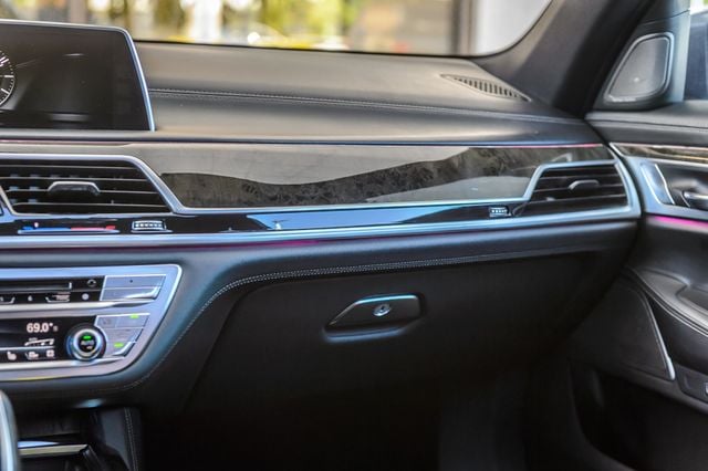 2016 BMW 7 Series M SPORT - NAV - BACKUP CAM - PANO ROOF - GORGEOUS - 22994321 - 32