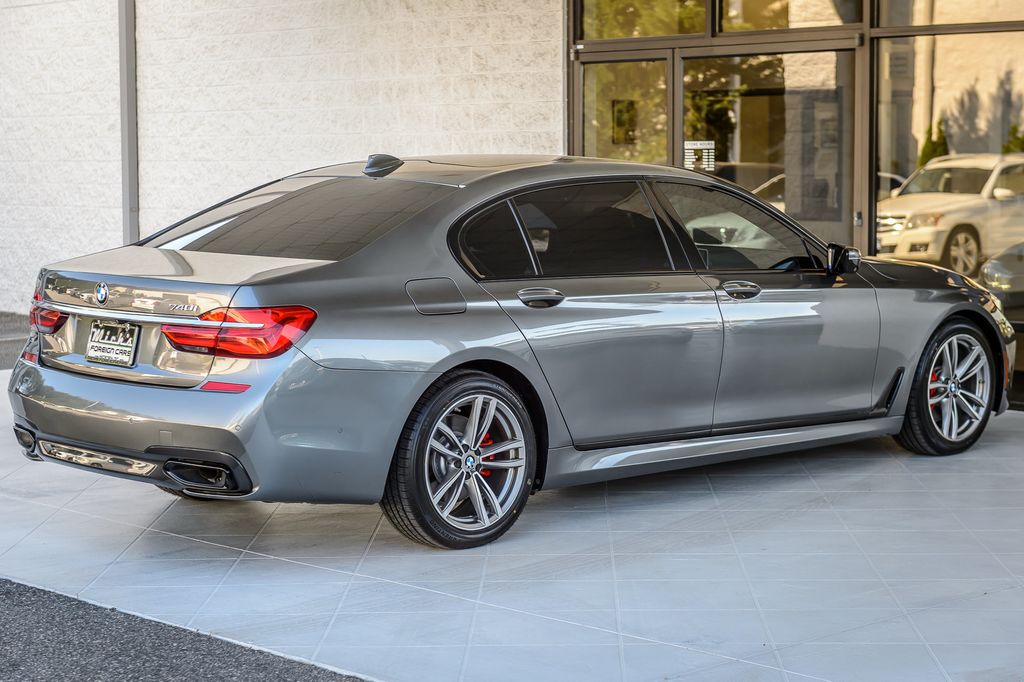 2016 BMW 7 Series M SPORT - NAV - BACKUP CAM - PANO ROOF - GORGEOUS - 22994321 - 8