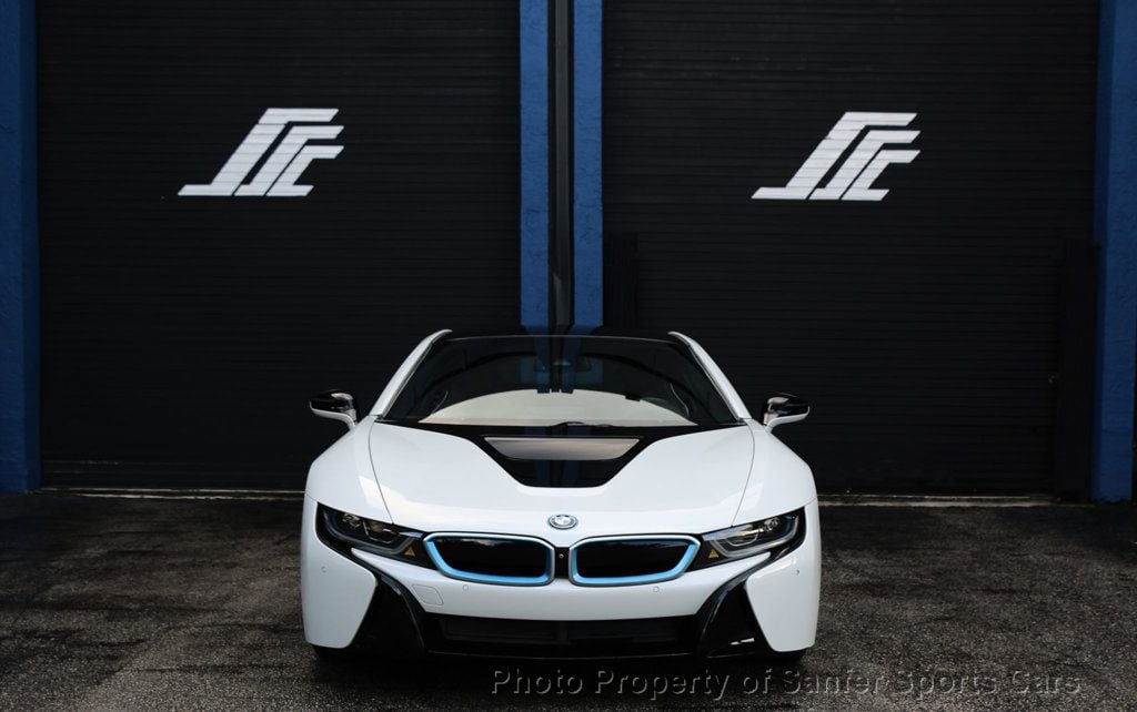 2016 BMW i8  - 22653266 - 9