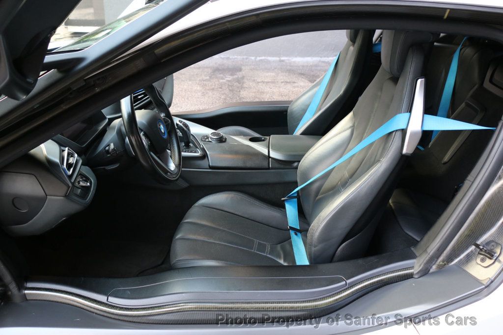 2016 BMW i8  - 22653266 - 19