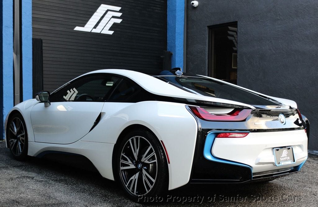 2016 BMW i8  - 22653266 - 4