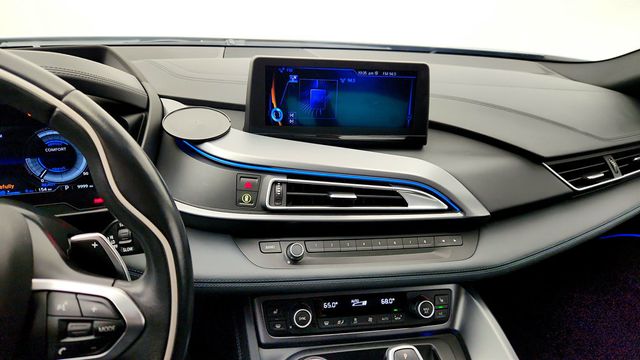 2016 BMW i8 2dr Cpe w/ LED Headlights, Navigation & Premium Sound System - 22996197 - 14