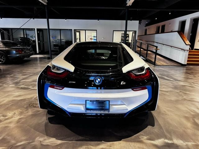 2016 BMW i8's photo
