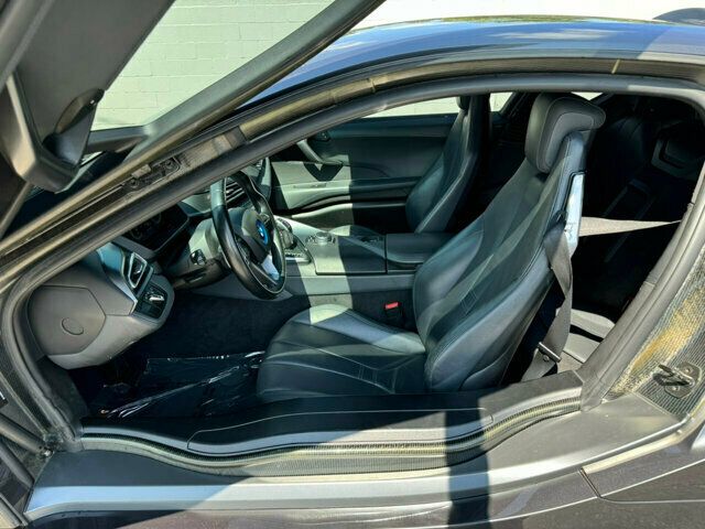 2016 BMW i8 Giga World/Heads Up Display/Active Drive Assist/360 Surround Cam - 22555159 - 8