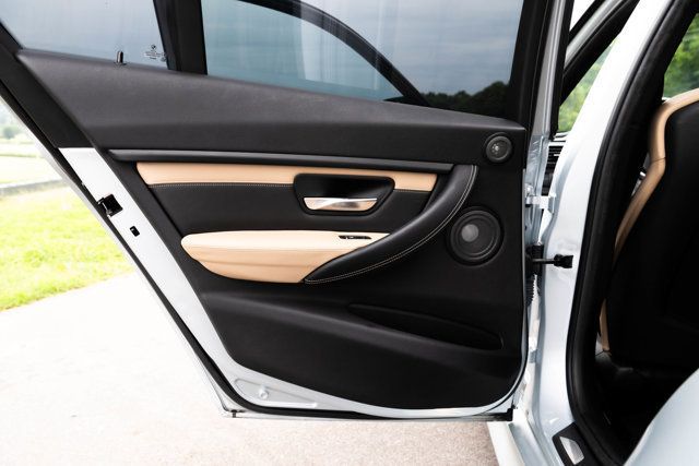 2016 BMW M3 LocalTrade/M3-ExecutivePkg/HeadsUpDisplay/AdaptiveMSuspension - 23053052 - 27