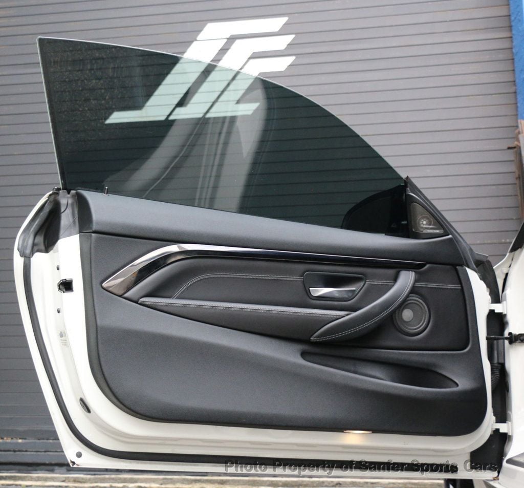 2016 BMW M4  - 22952674 - 19